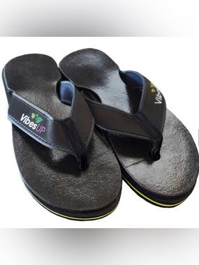 Vibes Up 5G EMF Support Flip Flops.  Unisex